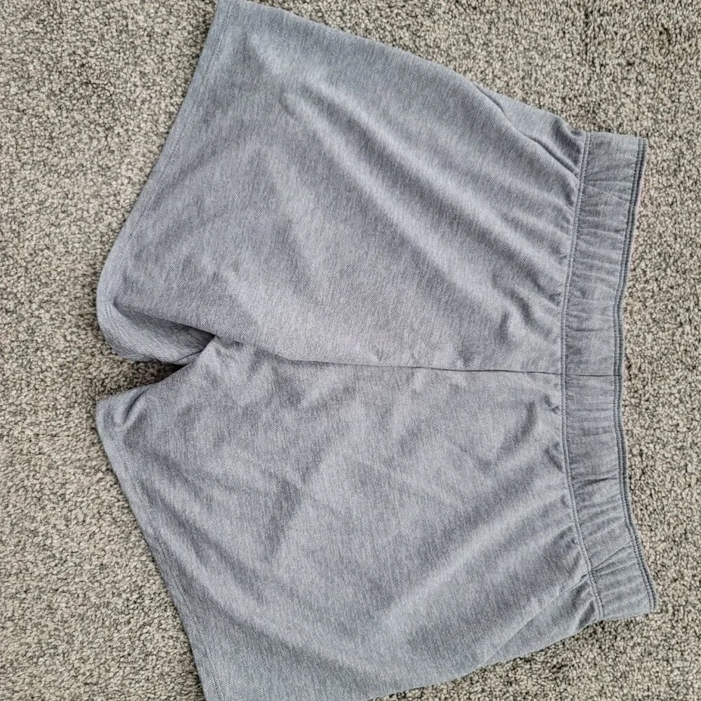 Ladies Grey Nike Shorts 5